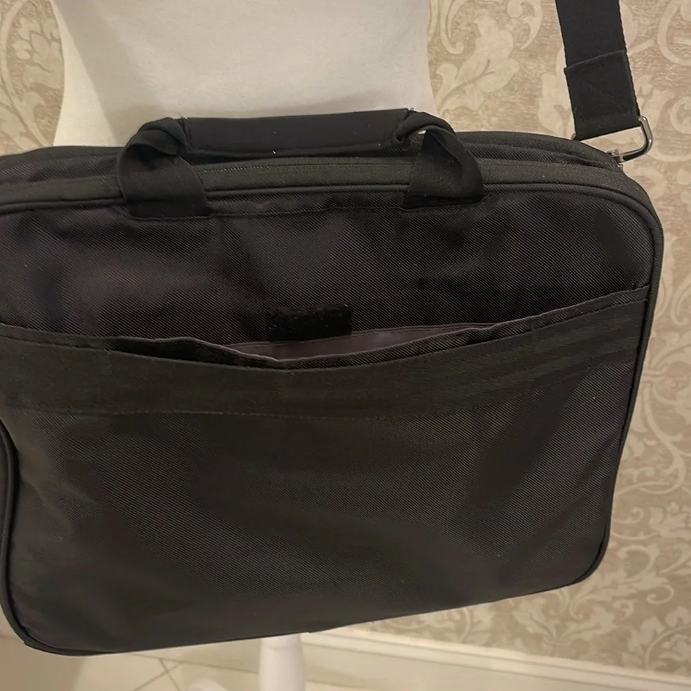 DELL professional top load carrying case for 14 inch top black